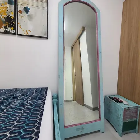 Affordable, Family, Excellent Wifi A 5 Minutos Del Centro Histórico De Apartamento *