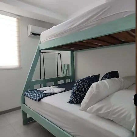 Affordable, Family, Excellent Wifi A 5 Minutos Del Centro Histórico De * Cartagena