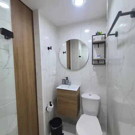 Affordable, Family, Excellent Wifi A 5 Minutos Del Centro Histórico De Apartamento *